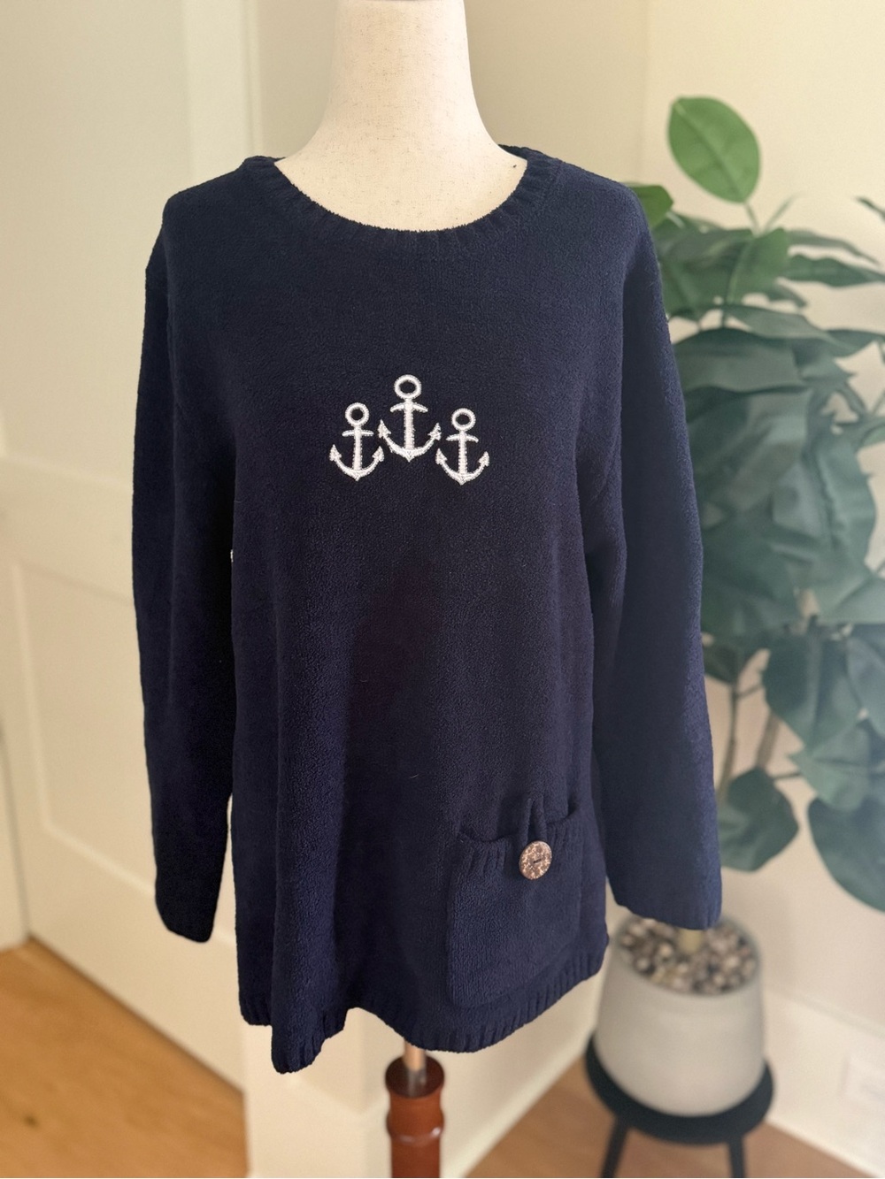 Lulu-B Navy Anchor Embroidered Sweater Top Medium